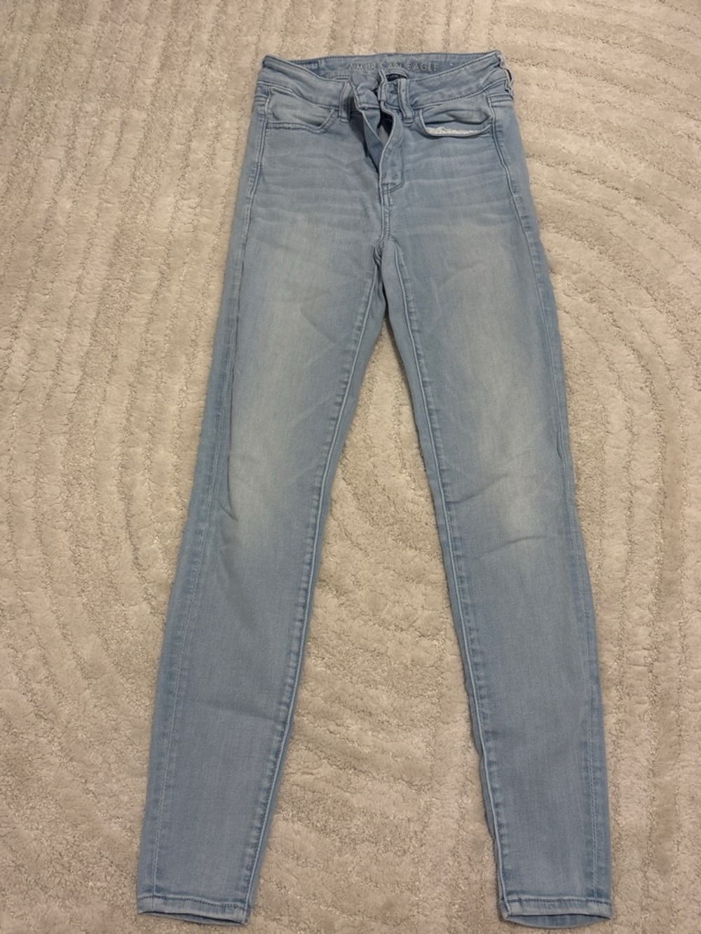 American Eagle Outfitters Light Wash Skinny Jeans